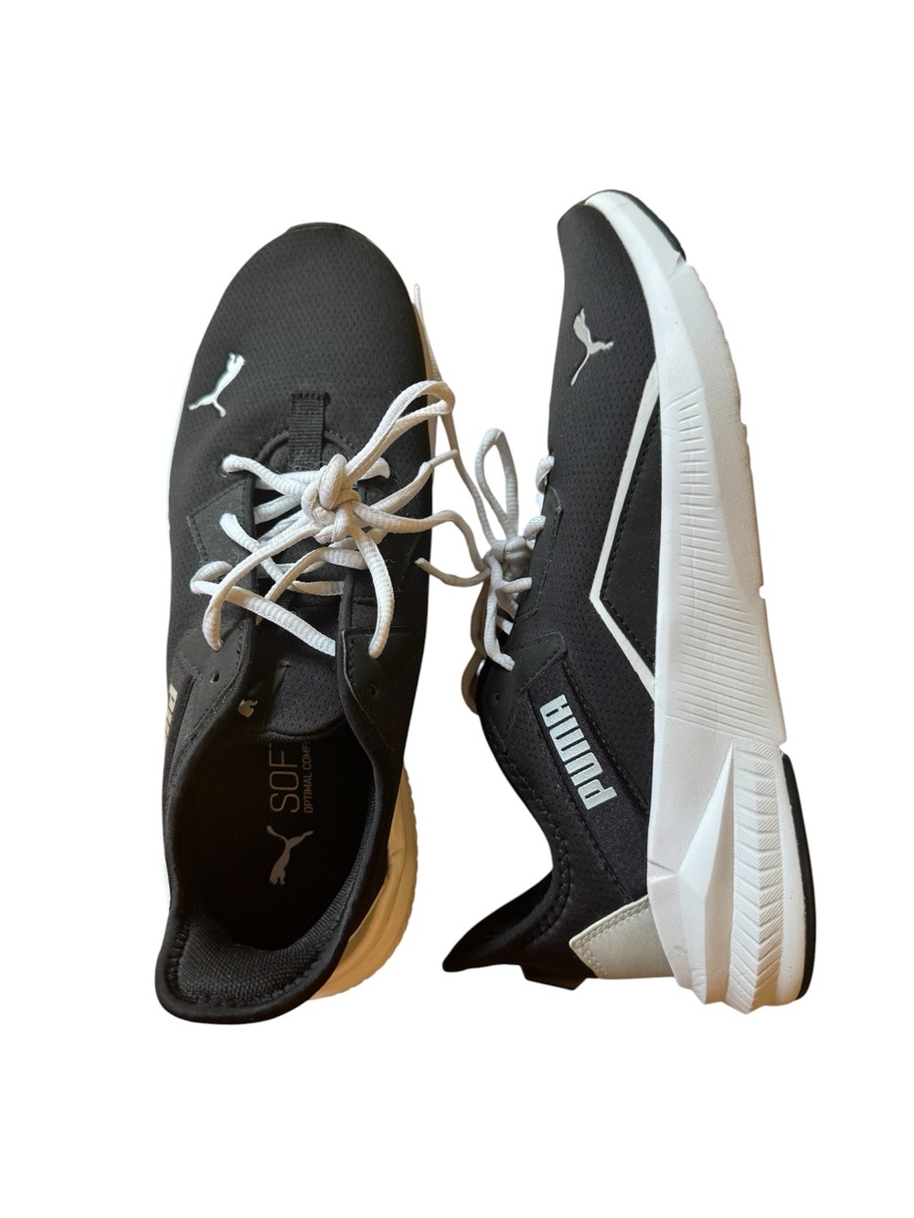 Puma women Black and White Athletic running shoes size 9 new